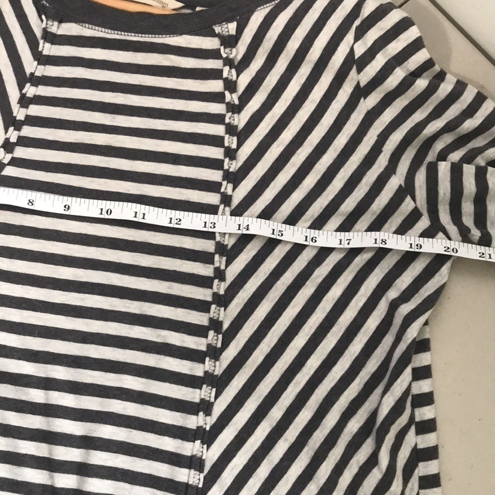 Soft Surroundings Tops Lilo Tunic Charcoal Grey Stripe shirt size Medium - Picture 9 of 13